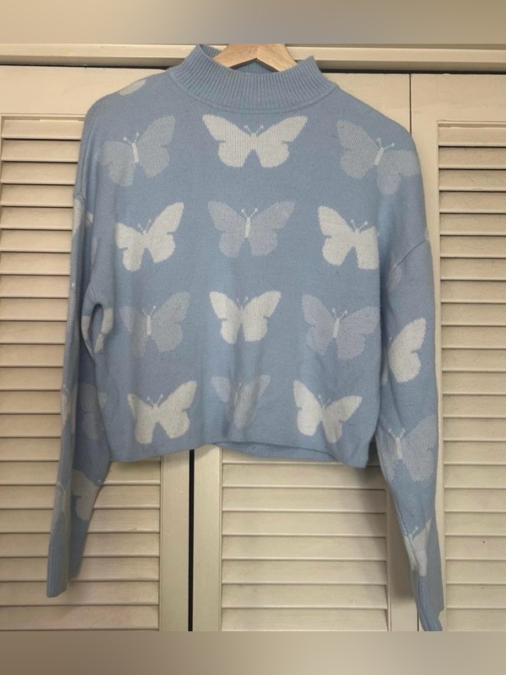H&M Light Blue Butterfly Knit Sweater Size S